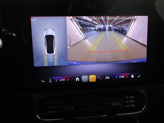 Mercedes-Benz CLA-KLASSE 180 Business Solution AMG | MULTIBEAM LED | Panoramadak | Nightpakket | Achteuitrijcamera |