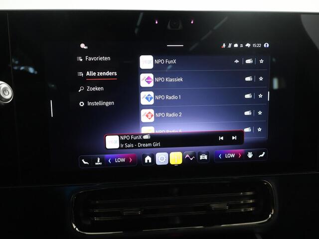 Mercedes-Benz CLA-KLASSE 180 Business Solution AMG | MULTIBEAM LED | Panoramadak | Nightpakket | Achteuitrijcamera |