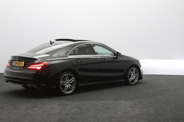 Mercedes-Benz CLA-KLASSE 180 Automaat 123 PK AMG-Line Business Solution, Panoramadak, Stoelverwarming, Camera