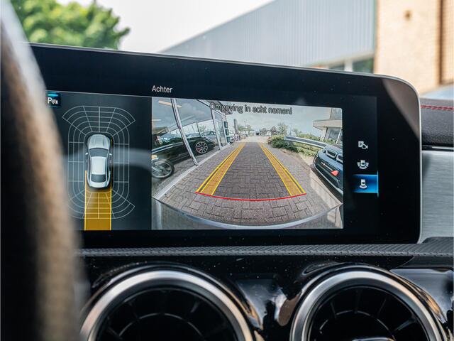 Mercedes-Benz CLA-KLASSE 200 Business Solution AMG ORG NL CAMERA 18 INCH MULTI LED WIDESCREEN