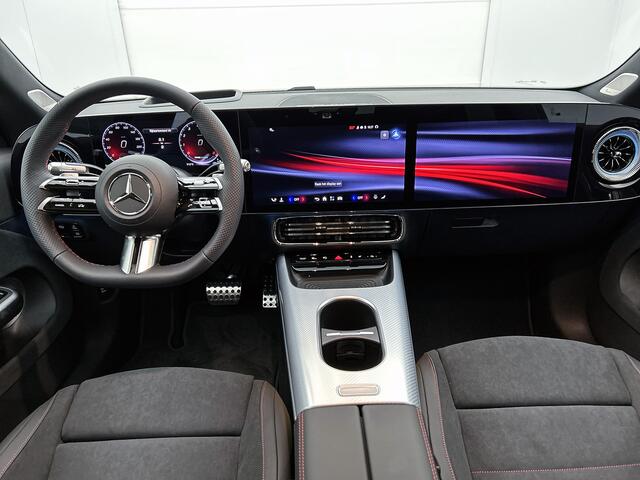Mercedes-Benz CLA-KLASSE 200 Business Solution AMG | Premium Plus pakket | Winterpakket | Nightpakket | Rijassistentiepakket | Sportstoelen | URBAN GUARD | Burmester 3D Surround Sound | Vast panoramadak |