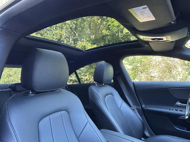 Mercedes-Benz CLA-KLASSE 250 e Luxury | Panoramadak | Nightpakket |