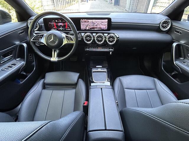 Mercedes-Benz CLA-KLASSE 250 e Luxury | Panoramadak | Nightpakket |