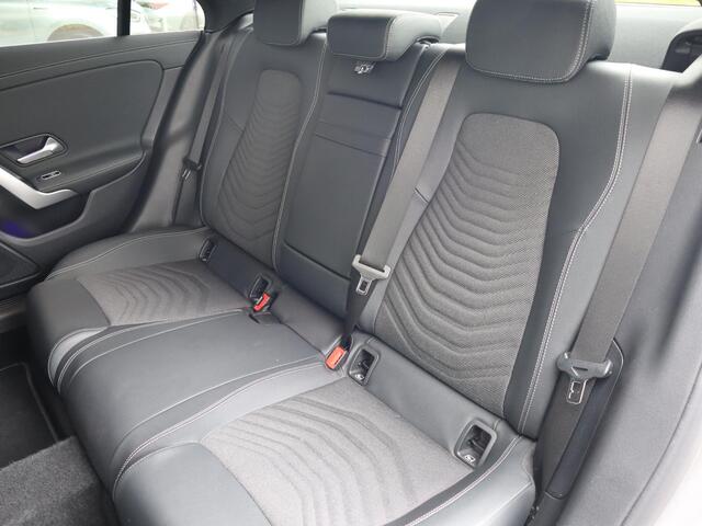 Mercedes-Benz CLA-KLASSE 250 e Star Edition Luxury Line