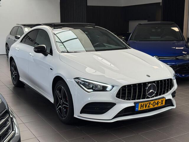 Mercedes-Benz CLA-KLASSE 250 e AMG / 35 / Pano / Camera /