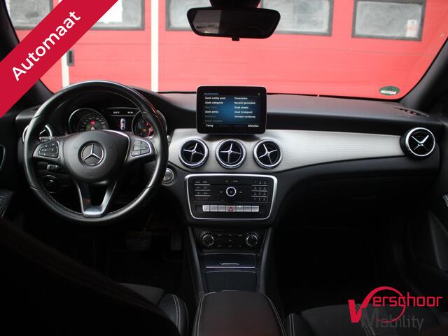 Mercedes-Benz CLA-KLASSE 180 Business Sol. | Camera | Stoelverwarming | Multimedia | PDC | Trekhaak