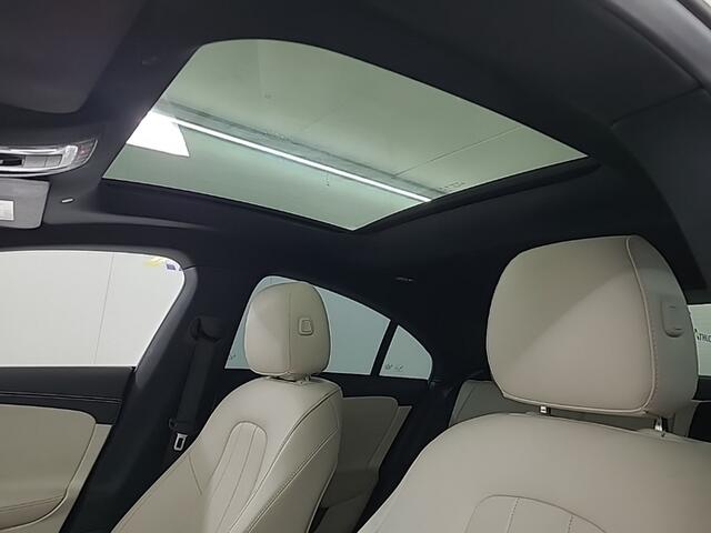 Mercedes-Benz CLA-KLASSE 250 e Luxury Line 1e-Eig. & Keurig-Onderh. BOVAG-Garantie. NL-Auto.