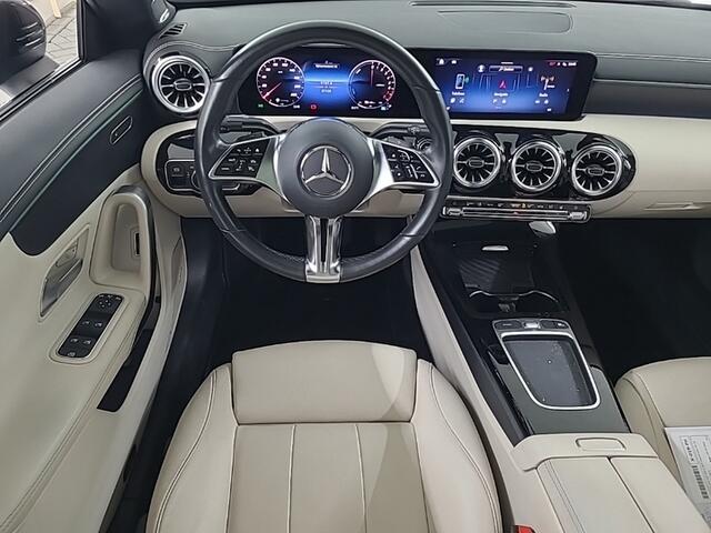 Mercedes-Benz CLA-KLASSE 250 e Luxury Line 1e-Eig. & Keurig-Onderh. BOVAG-Garantie. NL-Auto.