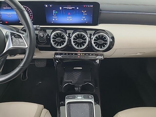 Mercedes-Benz CLA-KLASSE 250 e Luxury Line 1e-Eig. & Keurig-Onderh. BOVAG-Garantie. NL-Auto.