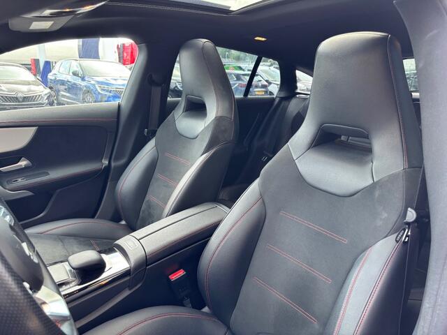 Mercedes-Benz CLA-KLASSE 200 AMG Line Panorama Camera