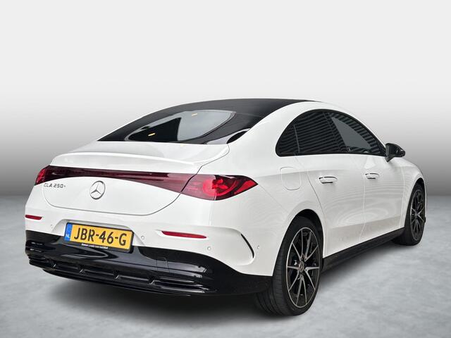 Mercedes-Benz CLA-KLASSE 250+ Launch Edition 85.5 kWh | AMG Line | Nightpakket | Panoramadak | MULTIBEAM LED Koplampen | DISTRONIC Afstandsassistent | Dodehoekassistent | Elektrisch Verstelbare Stoelen + Memory | Stoelverwarming | Sfeerverlichting