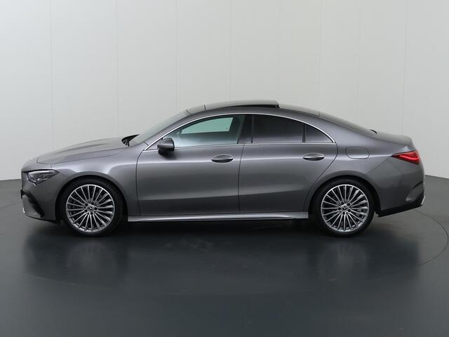 Mercedes-Benz CLA-KLASSE 180 Business Solution AMG | Panoramadak | Burmester | Trekhaak | Rijassistentiepakket | Winter pakket | 360 camera |