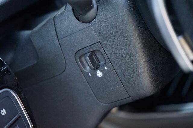 Mercedes-Benz CLA-KLASSE 180 AMG ACC Pano Memory 360 HUD IHC+ Ambient Keyless