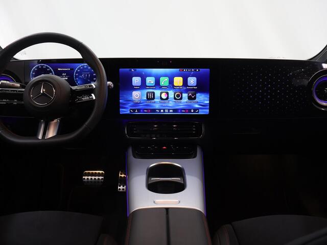 Mercedes-Benz CLA-KLASSE 250+ Launch Edition 85.5 kWh | AMG | Night | Panoramadak | Memory | Multibeam |
