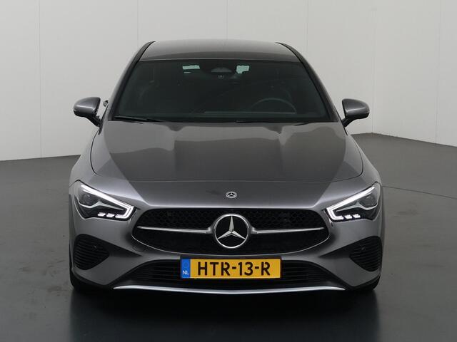 Mercedes-Benz CLA-KLASSE 180 Star Edition LIMITED | Stoelverwarming voor | Achteruitrijcamera | Led-koplampen