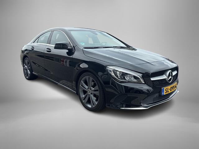 Mercedes-Benz CLA-KLASSE 180 Business Solution | Automaat | Navigatie | Stoelverwarming
