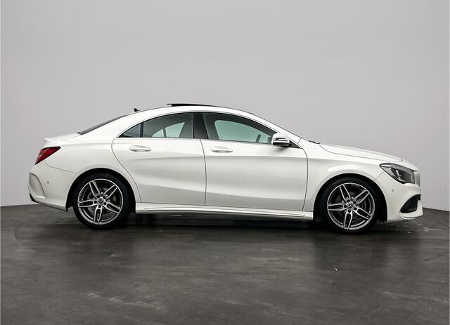Mercedes-Benz CLA-KLASSE 180 Business Solution AMG Upgrade Edition | Panoramaschuifdak | AMG Performance-stoelen | onderweg-naar-dealer