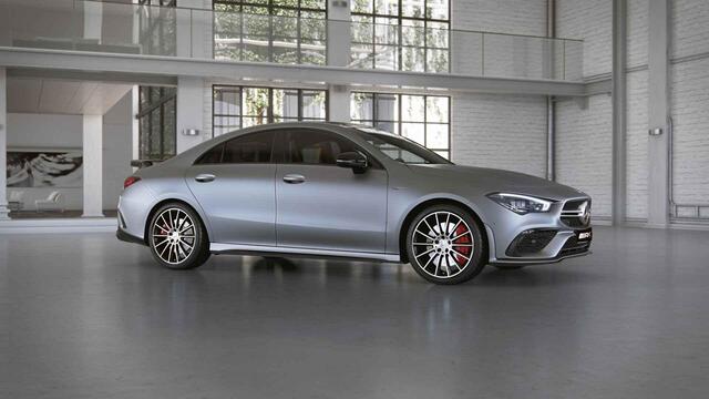 Mercedes-Benz CLA-KLASSE AMG 35 4MATIC | Panoramadak | 19 inch | Memory pakket | HUD | Spoiler |