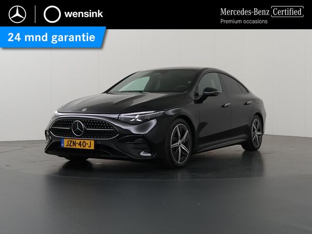 Mercedes-Benz CLA-KLASSE 180 Business Solution AMG | Superscreen | Premium Pakket | Panoramadak | Trekhaak |