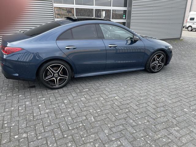Mercedes-Benz CLA-KLASSE met weinig km. 200 Business Solution AMG
