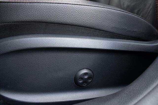 Mercedes-Benz CLA-KLASSE 180 Premium Plus AMG PANO MEMORY HUD STOELVERWARMING CAMERA DIFFUSER BURMESTER