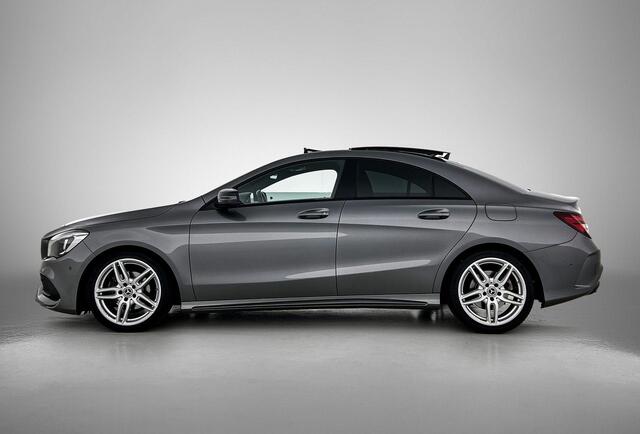 Mercedes-Benz CLA-KLASSE 180 180 AUTOMAAT | PANORAMADAK | AMG EXTERIEUR & INTERIEUR | NAVIGATIE | SPORTSTOELEN | LED | AMG VELGEN | CRUISE | AIRCO | STOELVERWARMING | 12 MAANDEN BOVAG GARANTIE |