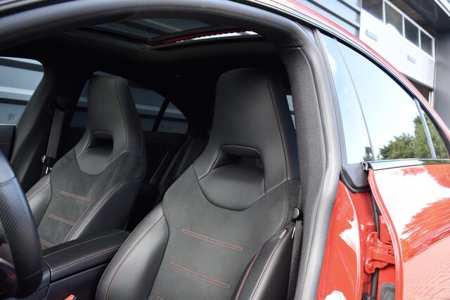 Mercedes-Benz CLA-KLASSE 200 AMG Line | Panorama | Sfeerverlichting | Widescreen Cockpit |