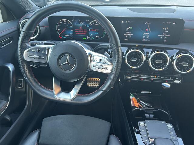 Mercedes-Benz CLA-KLASSE 250 e Premium Plus | AMG Line | Climate Control | Cruise Control |