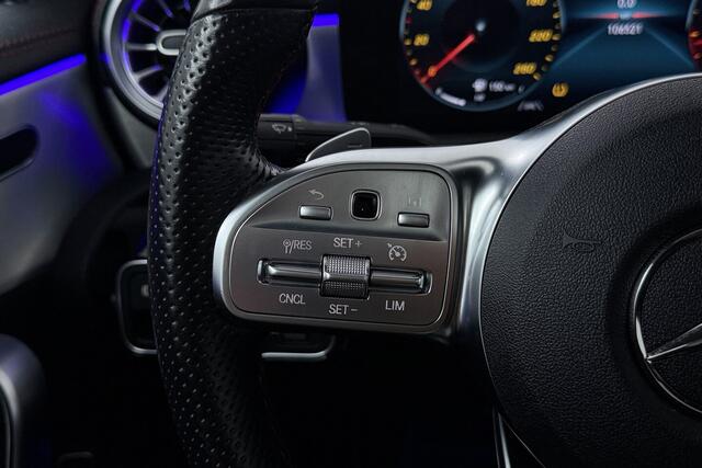 Mercedes-Benz CLA-KLASSE 200 Business Solution AMG (PANORAMADAK, STOELVERWARMING, SFEERVERLICHTING, CAMERA, CRUISE