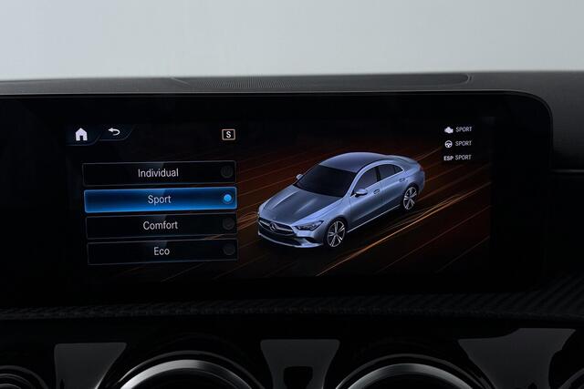 Mercedes-Benz CLA-KLASSE 180 Business Line (STOELVERWARMING, NAVIGATIE, CAMERA, PARKEERSENSOREN)