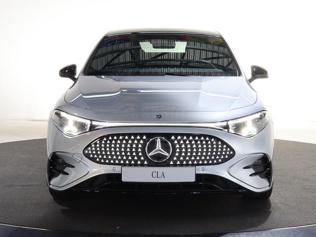 Mercedes-Benz CLA-KLASSE 250+ Launch Edition 85.5 kWh | Night | Panoramadak | Stoelverwarming | DISTRONIC | Achteruitrijcamera | Dodehoekassistent | Trekhaak |