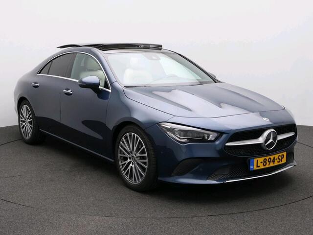 Mercedes-Benz CLA-KLASSE 200 Business Solution Luxury Premium Plus pakket | Panorama Schuif-Kanteldak | Sfeerverlichting | Memory stoelen | Ledkoplampen. Inclusief 24 maanden MB Certified garantie voor Europa.