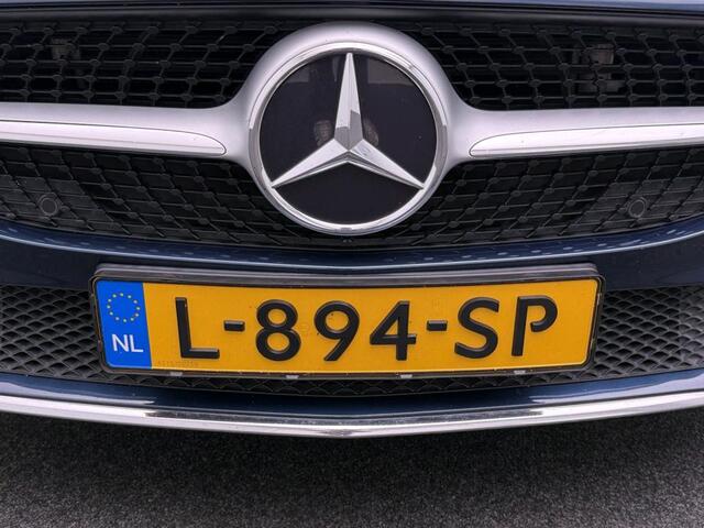 Mercedes-Benz CLA-KLASSE 200 Business Solution Luxury Premium Plus pakket | Panorama Schuif-Kanteldak | Sfeerverlichting | Memory stoelen | Ledkoplampen. Inclusief 24 maanden MB Certified garantie voor Europa.