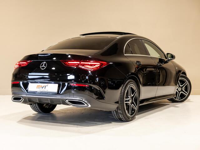 Mercedes-Benz CLA-KLASSE 180 AMG Line Premium Plus / 136pk / Panorama dak / Stoelverwarming / Leder /