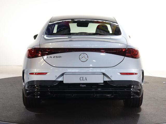 Mercedes-Benz CLA-KLASSE 250+ Launch Edition 85.5 kWh | Nightpakket | Panoramadak | Warmtepomp | Distronic | 360° Camera | Dodehoekassistent | Apple Carplay/Android Auto |