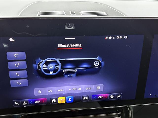Mercedes-Benz CLA-KLASSE 180 Business Solution AMG | Premium pakket | Nightpakket | Trekhaak | Vast panoramadak | Warmtewerend, donkergetint glas | URBAN GUARD | 18" vijfspaaks lichtmetalen AMG-velgen |
