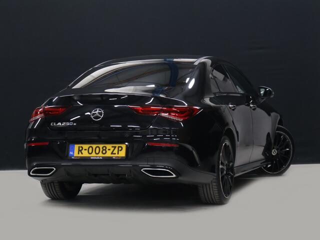 Mercedes-Benz CLA-KLASSE 250 e AMG Line [APPLE CARPLAY, ANDROID, TREKHAAK, STOELVERWARMING, CRUISE CONTROL, PDC V+A, ACHTERUITRIJ CAMERA, AMG STYLING, NAVIGATIE, CLIMATE CONTROL, NIEUWSTAAT]