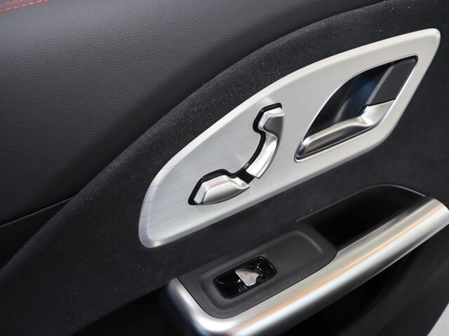 Mercedes-Benz CLA-KLASSE 250+ Launch Edition 85.5 kWh | Night | Panoramadak | Stoelverwarming | DISTRONIC | Achteruitrijcamera | Dodehoekassiste
