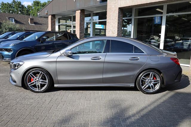 Mercedes-Benz CLA-KLASSE 200 ZWARTE-STERRENHEMEL STOELVERW. STUURFLIPPERS SFEERVERL. LEER/ALCANTARA CRUISE NAVI 2XPDC 18''AMG-VELGEN