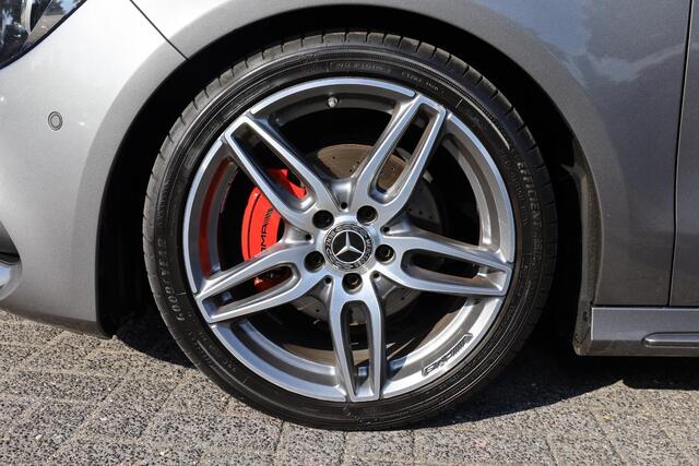 Mercedes-Benz CLA-KLASSE 200 ZWARTE-STERRENHEMEL STOELVERW. STUURFLIPPERS SFEERVERL. LEER/ALCANTARA CRUISE NAVI 2XPDC 18''AMG-VELGEN