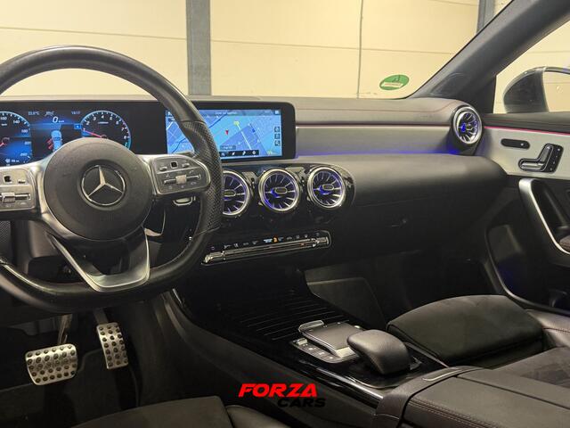 Mercedes-Benz CLA-KLASSE 250 e AMG PANO | Sfeer | Camera