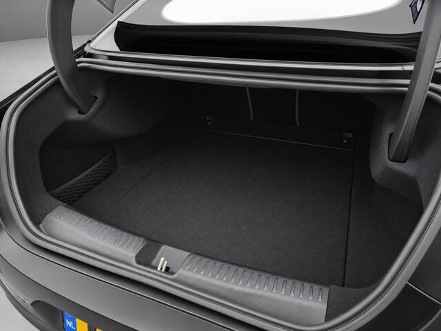Mercedes-Benz CLA-KLASSE 200 Business Solution AMG Premium Plus pakket | Edition | MBUX Superscreen| Parkeerpakket met 360°-camera | MBUX Augmented Reality navigatie | Smartphone integratie pakket | Massage functie | Memorypakket | Vast panoramadak in glas | Multibeam led | Elektrische kofferklep