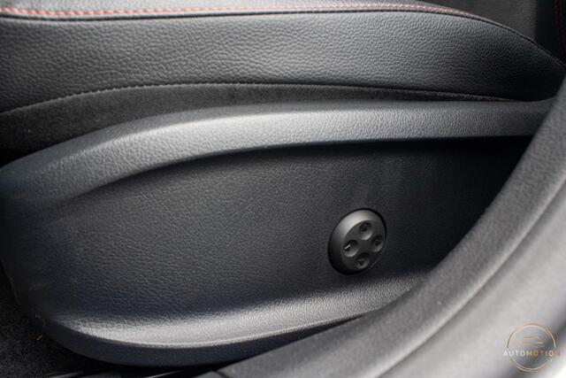 Mercedes-Benz CLA-KLASSE 200 AMG Line PANO MEMORY BURMESTER CAMERA DIFFUSER PANAMERICANA