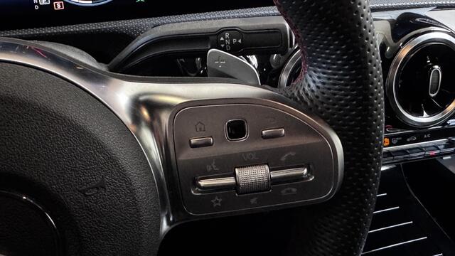 Mercedes-Benz CLA-KLASSE 180 AMG 2022 LED VIRTUAL DAB CARPLAY GARANTIE