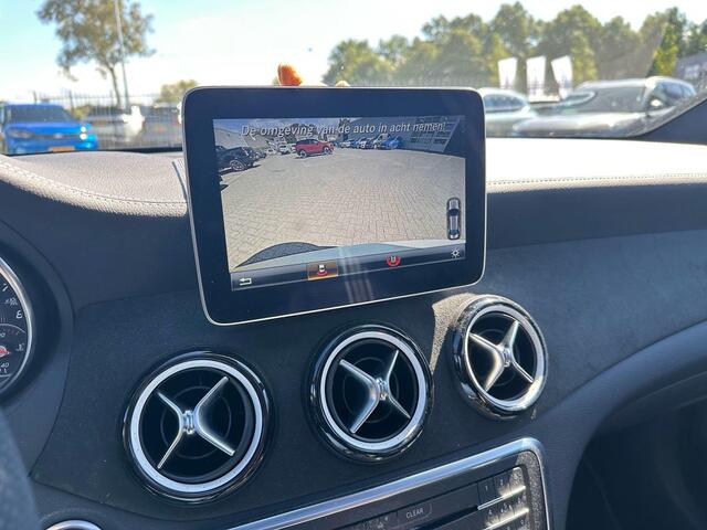 Mercedes-Benz CLA-KLASSE 180 AMG-line 122 PK | Panorama dak | Navigatie | Camera | Carplay | Parkeersensoren |