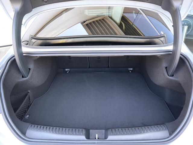 Mercedes-Benz CLA-KLASSE 180 Business Solution AMG