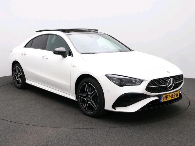 Mercedes-Benz CLA-KLASSE 250 e Business Solution AMG Trekhaak | AMG Line | Night Pakket | Panorama Schuif-Kanteldak | Sfeerverlichting. Inclusief 24 maanden Mercedes-Benz Certified garantie voor Europa.