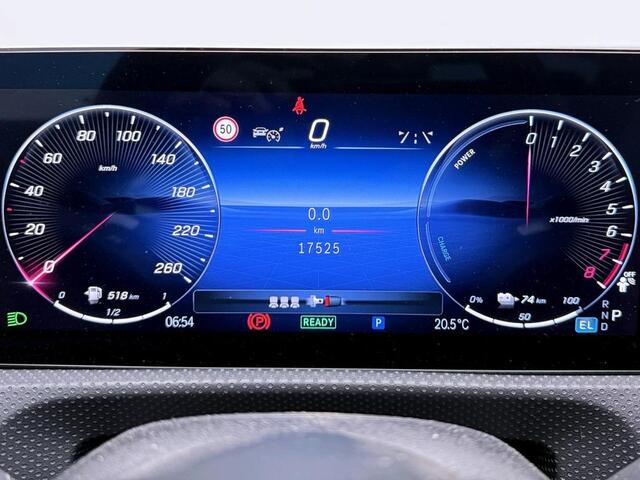 Mercedes-Benz CLA-KLASSE 250 e Business Solution AMG Trekhaak | AMG Line | Night Pakket | Panorama Schuif-Kanteldak | Sfeerverlichting. Inclusief 24 maanden Mercedes-Benz Certified garantie voor Europa.