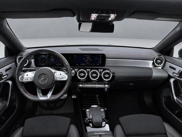 Mercedes-Benz CLA-KLASSE 180 Business Solution AMG