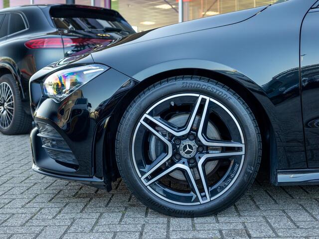 Mercedes-Benz CLA-KLASSE Coupé 180 Business Solution AMG